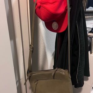 I am selling a women’s purse from Target